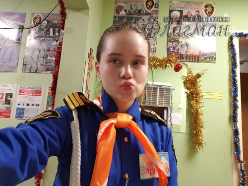 bf9cbee1.ID Photo.113353